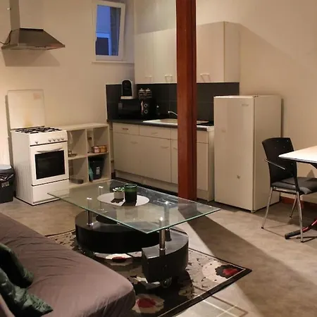 Apartment Au Calme. Thaon-les-Vosges